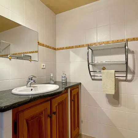 Ferienhaus Familial Avec Terrasse Proche Chateaux, Lac, Et Parcours Aventure - Fr-1-582-174